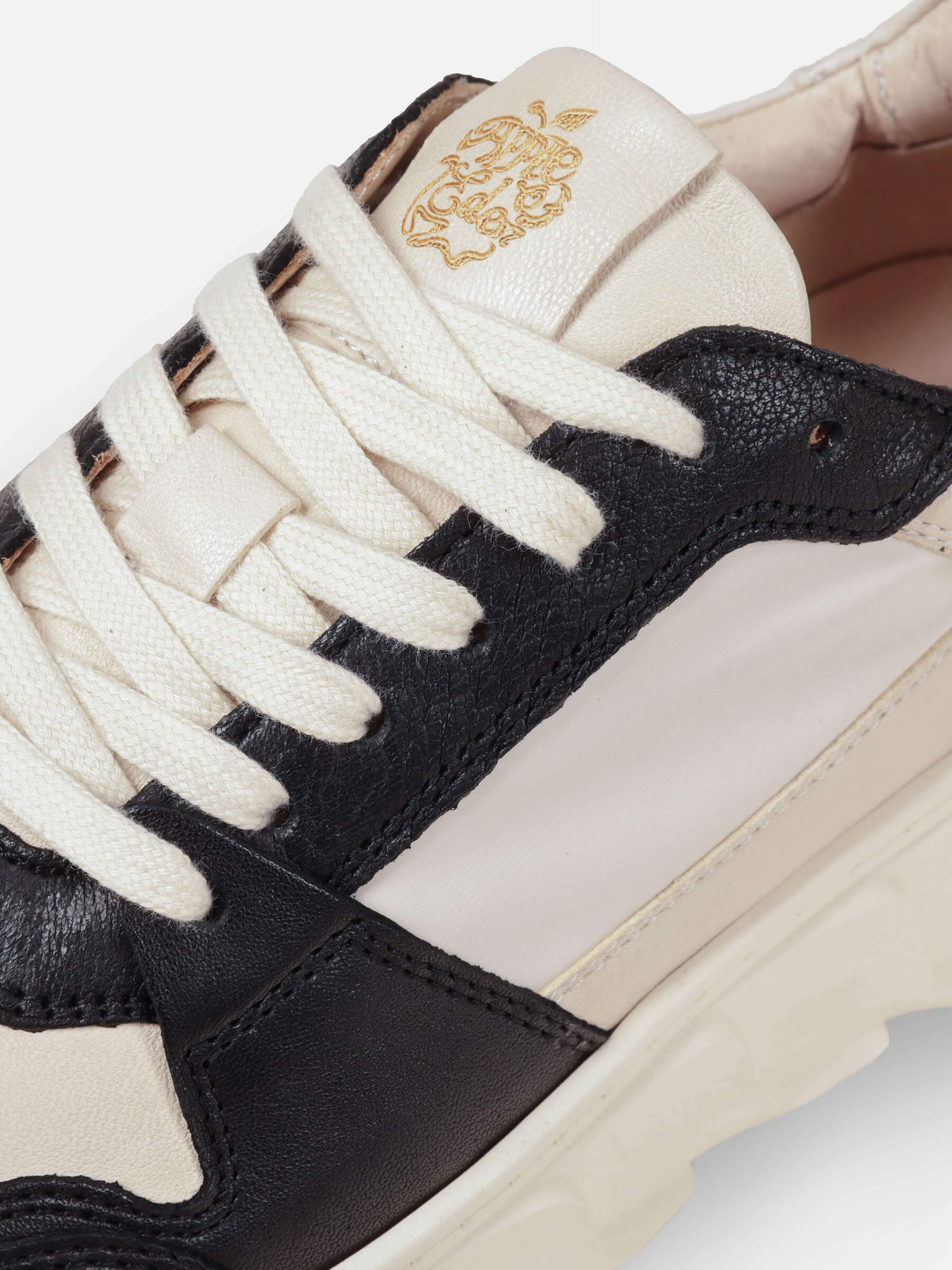 Sneaker weiß/schwarz, Bekleidung, Schuhwerk, Schuh, Sneaker