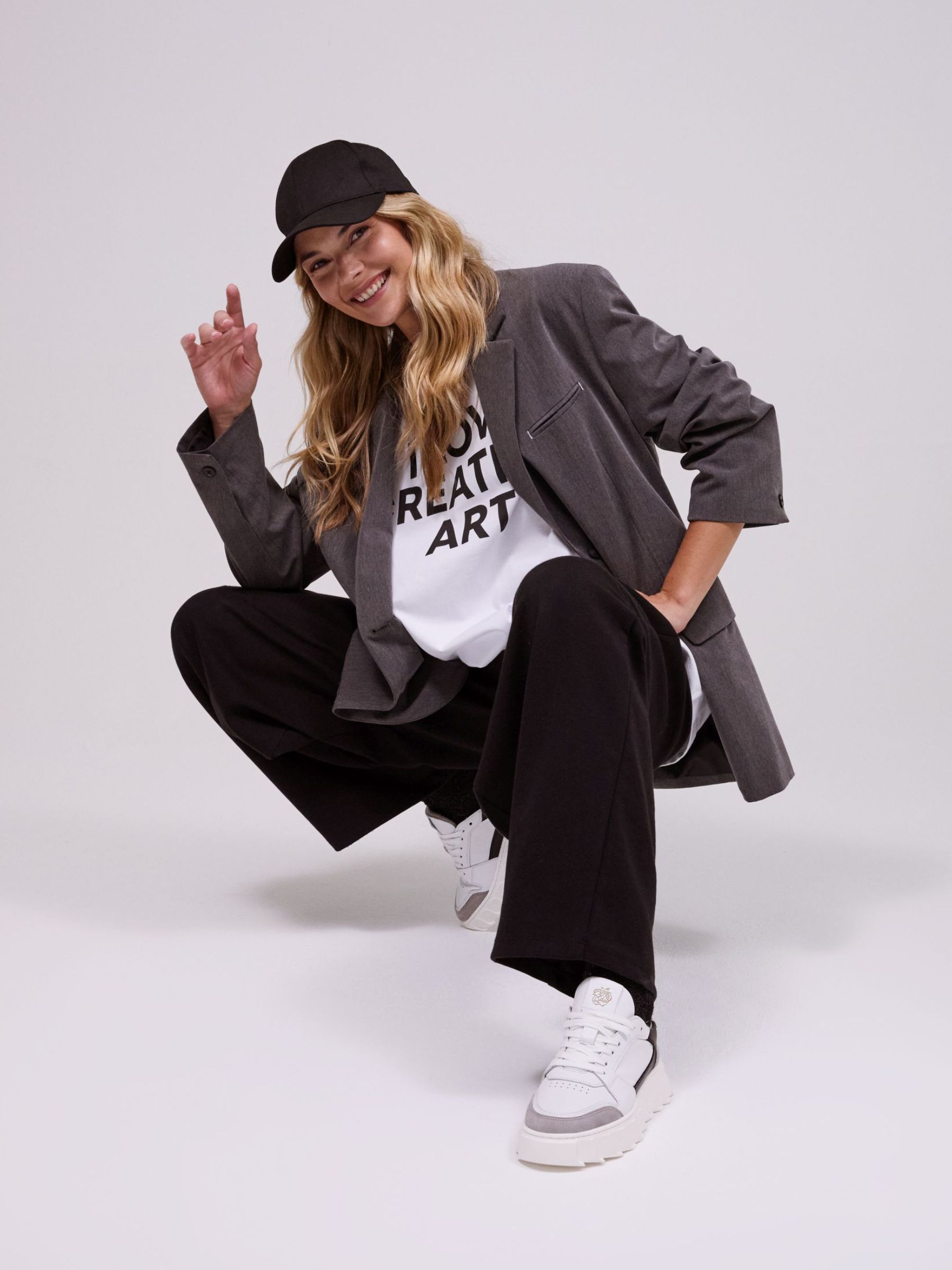 Formelle Kleidung, Anzug, Schuh, Sitzen, Blazer, Formelle Kleidung, Anzug, Schuh, Sitzen, Blazer, Formelle Kleidung, Anzug, Schuh, Sitzen, Blazer, Formelle Kleidung, Anzug, Schuh, Sitzen, Blazer