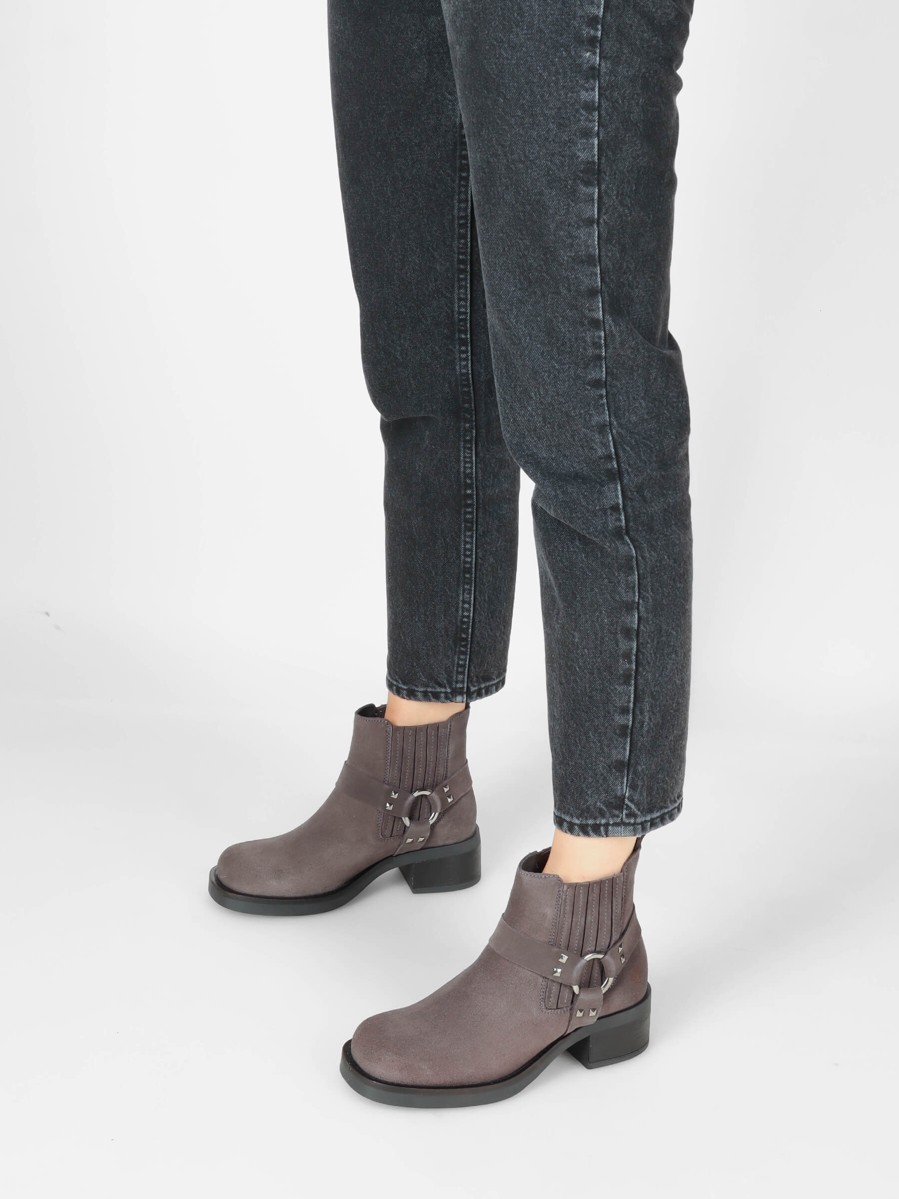 AW24-BALI14-dkgrey-000-000-Apple-of-Eden_8_BMSEZDvWWfC8tte Schuh, Hoher Absatz, Person, Hosen, Sneaker, Schuh, Hoher Absatz, Person, Hosen, Sneaker, Schuh, Hoher Absatz, Person, Hosen, Sneaker