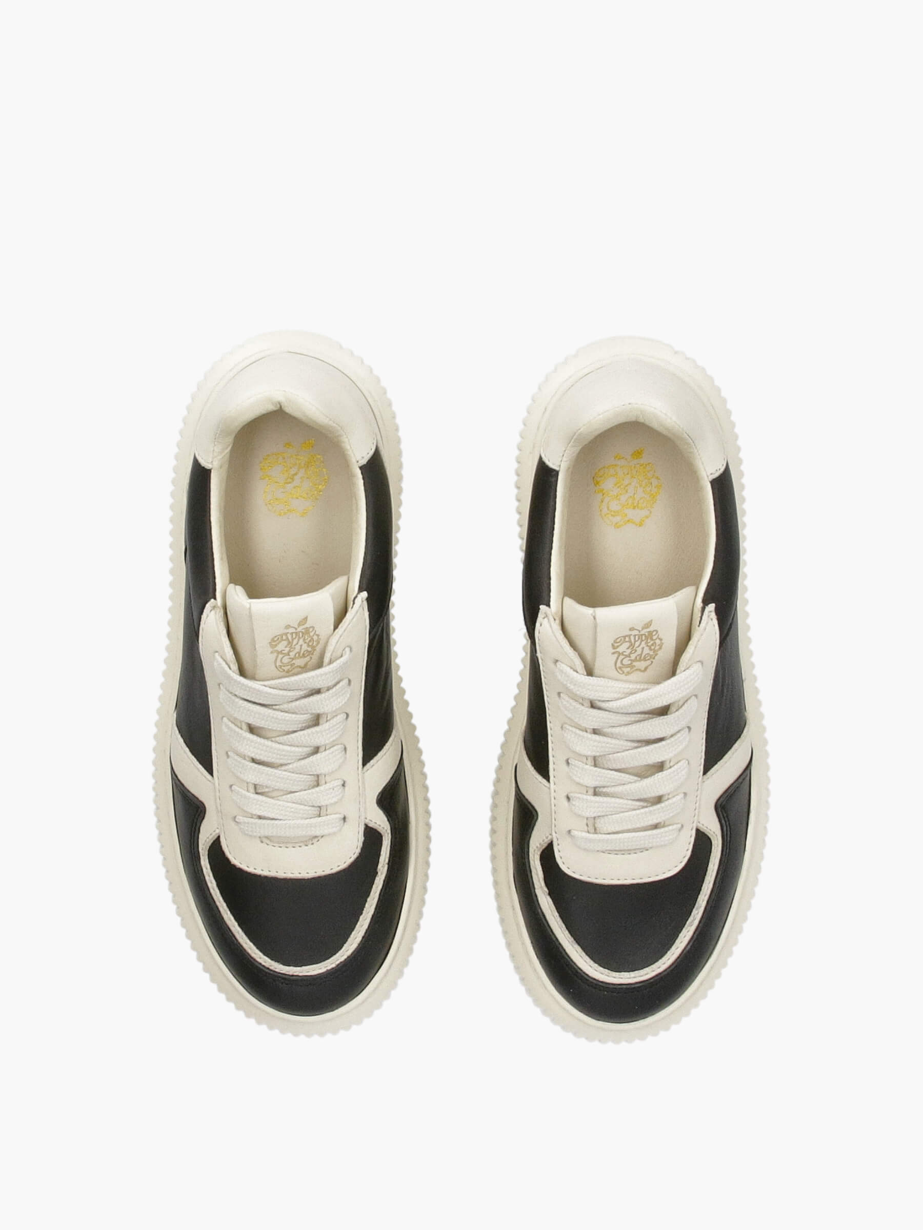 Sneaker weiß/schwarz, Bekleidung, Schuhwerk, Schuh, Sneaker, Leinwand